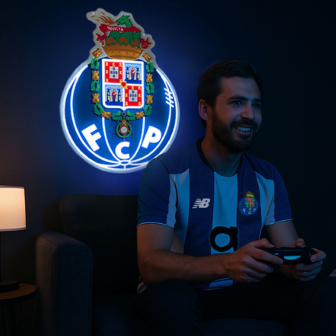 FC Porto Club Emblem LED Neon Sign – 3D Push-Through Letters & Seamless Faux Neon