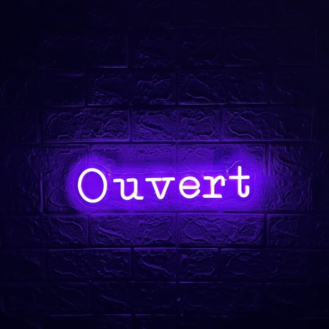 Open Sign ("Ouvert", RGB, USB-Powered)