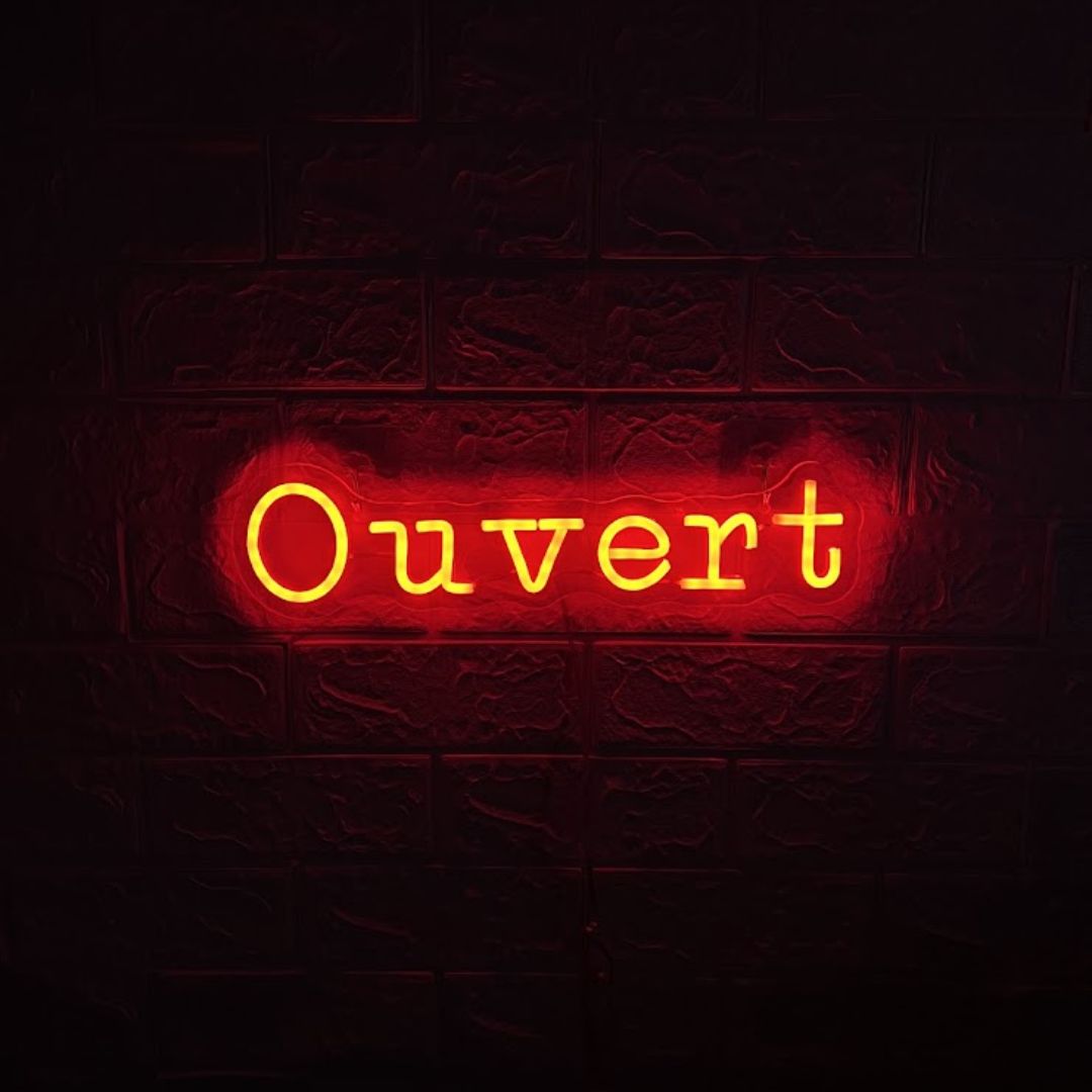 Open Sign ("Ouvert", RGB, USB-Powered)