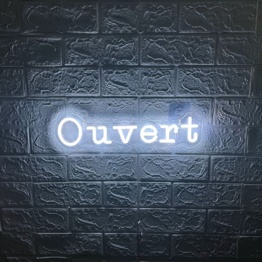 Open Sign ("Ouvert", RGB, USB-Powered)