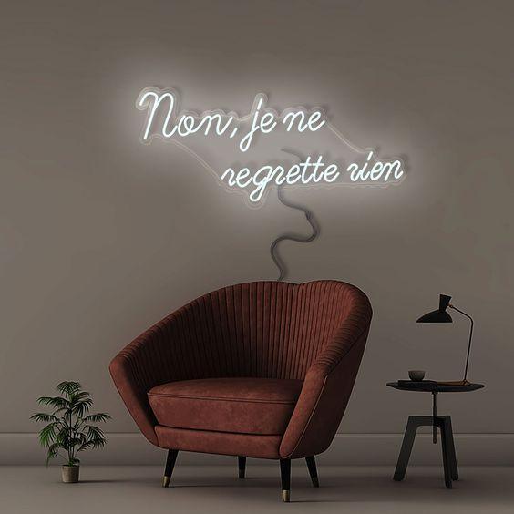non, je ne regrette rien - Neonific