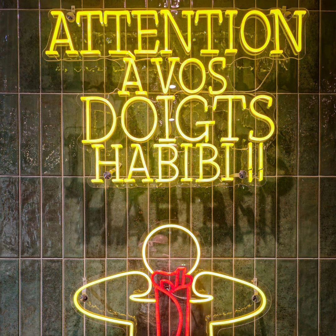 Enseigne au néon LED jaune